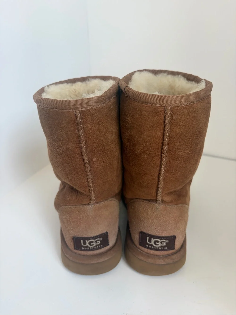 UGG Kids Classic Short Boots - Chestnut Brown Size 5